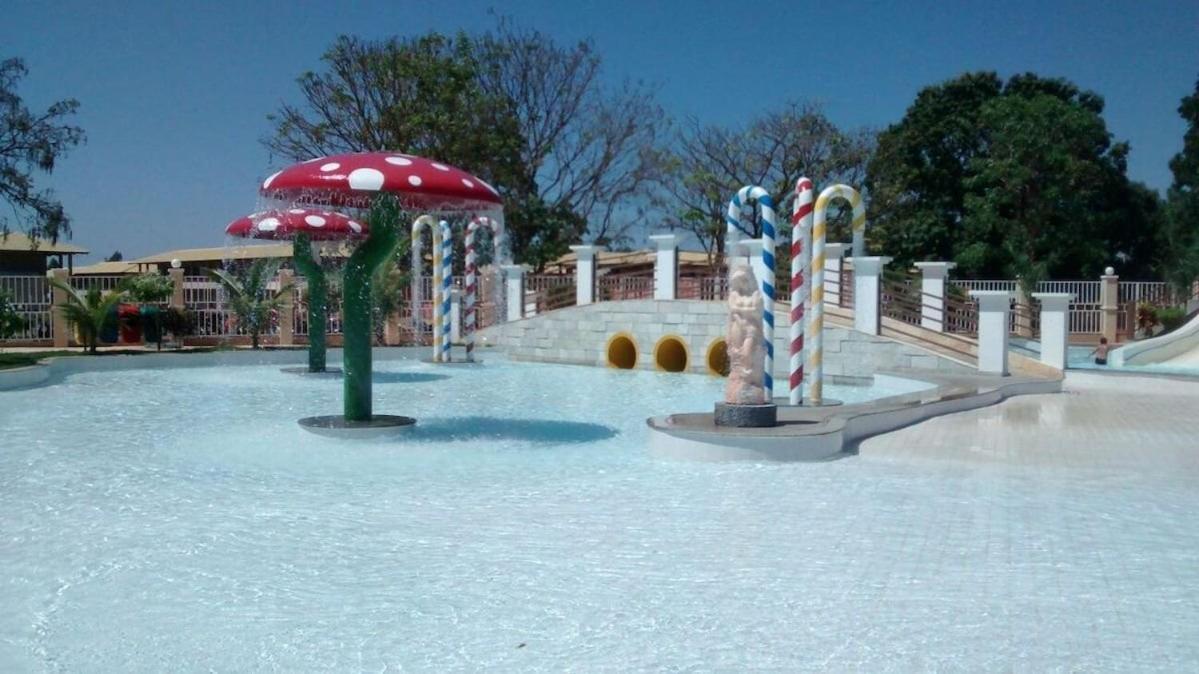 Lacqua Park Diroma